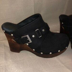 Black Ugg Clog/Mule